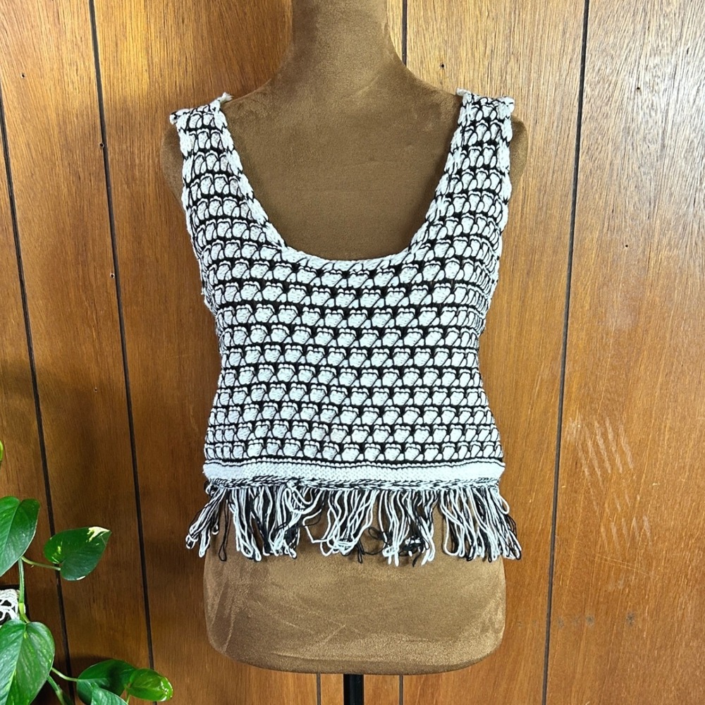 ASOS DESIGN Black White Knit Fringe Crop Top Sleeveless Boho Festival Scoop Neck